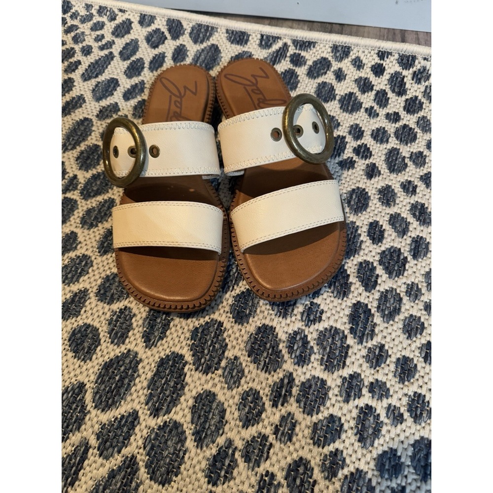 Zodiac Frida Slide Sandals  8 Cream W Decor Buckle Brand New